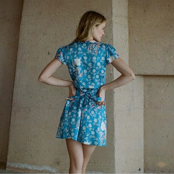 Doen Dianne Silk V Neck Puff Short Sleeve Mini Dress Blue Azure Hollyhock Hills - Picture 6 of 16